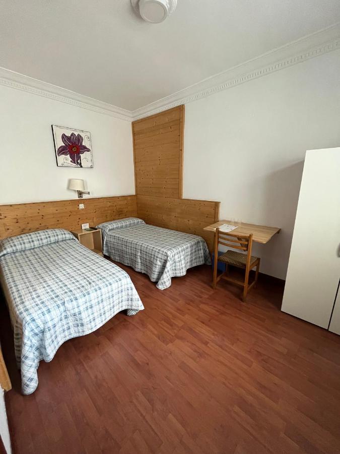 Montero Sestao Bilbao Otel Trapagaran Dış mekan fotoğraf